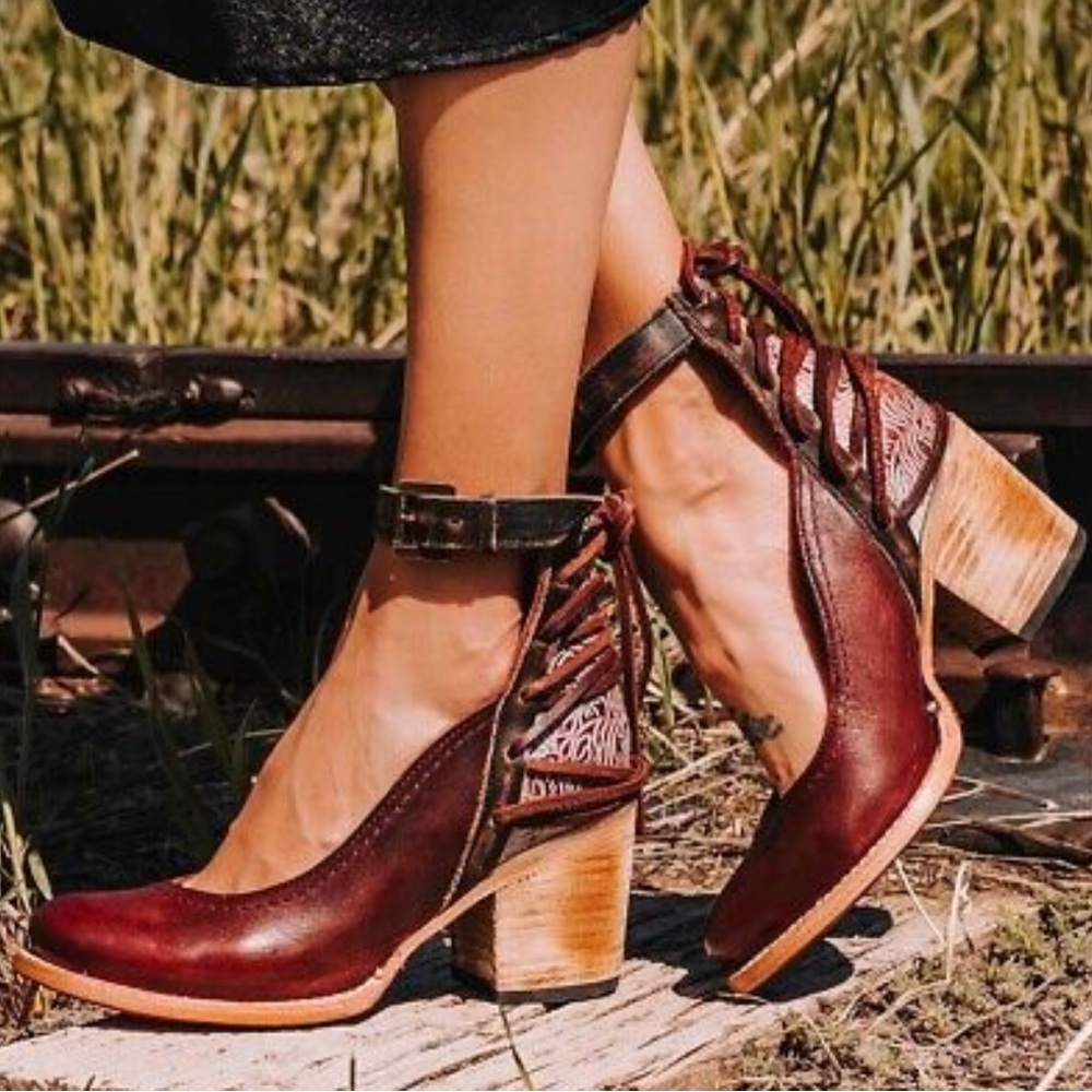 Freebirds Raeanne Wine